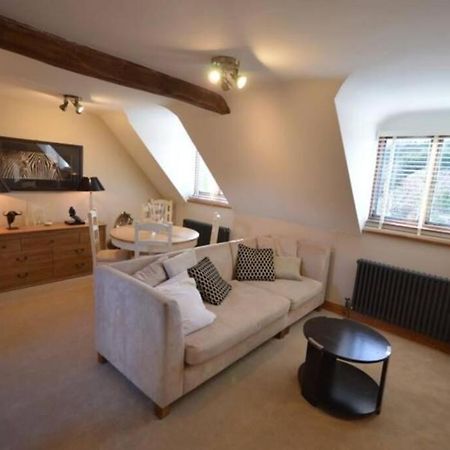 The Old Manor Coach House Apartment Cirencester Exterior photo